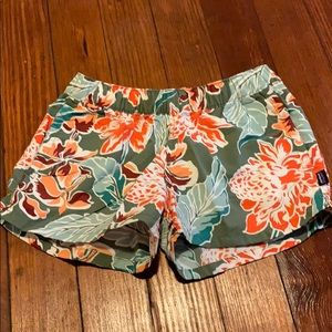 PATAGONIA BARELY BAGGIES SHORTS